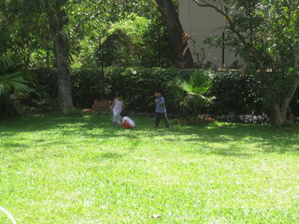 Hotel Ferreira Resort Lonavala Ngoại thất bức ảnh